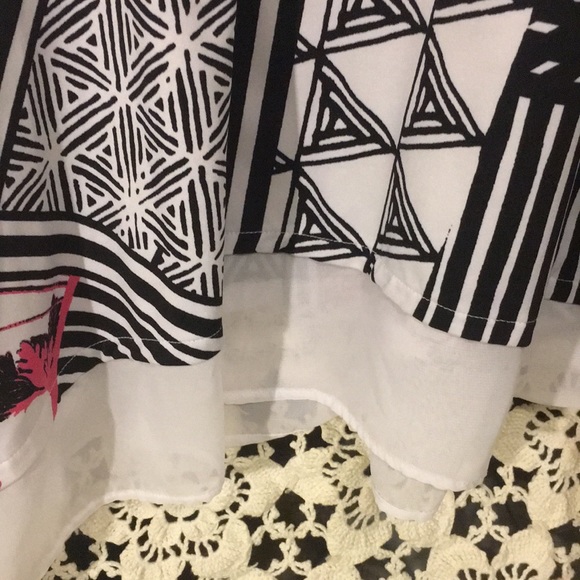 Tunic - Picture 3 of 3